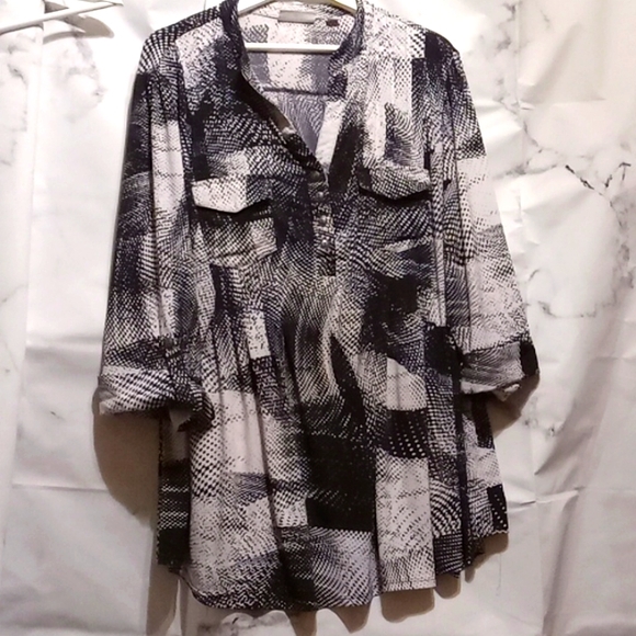 Avenue Tops - Avenue black and white blouse 22/24